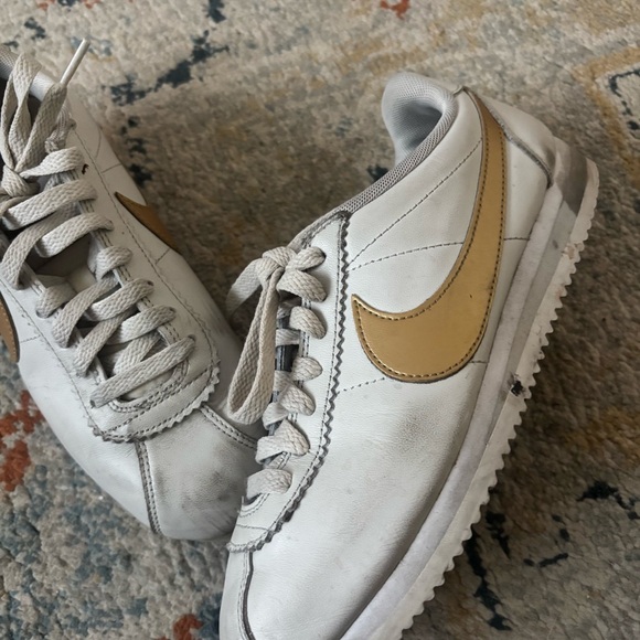 Nike Women's Cortez Sneakers in Off White and Gold - Picture 8 of 12
